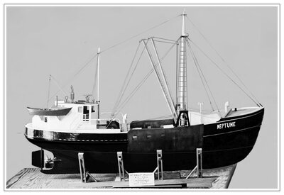 Scalloper Neptune 80' -  Gamage blt 1960 - Scale Model  (1).jpg